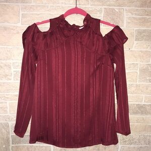 ✅WAYF Cold Shoulder Blouse
